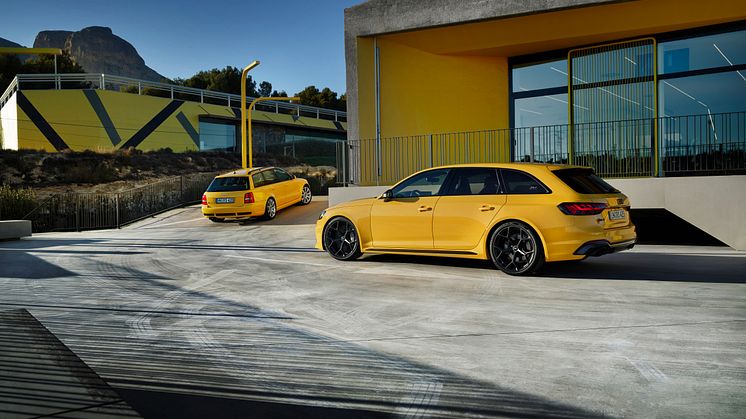 Audi RS 4 Avant edition 25 years og Audi RS4 Sport