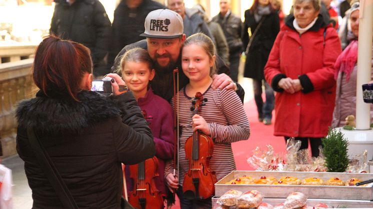 Großer Erfolg: Bärenherz-Weihnachtsbasar 2015