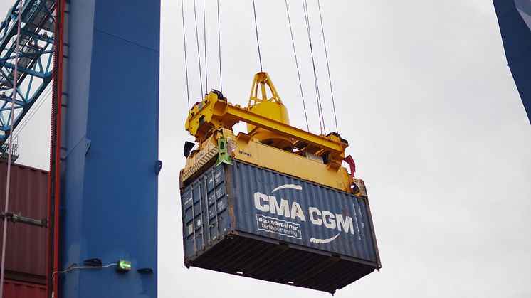 231003_xpress_feeders_container