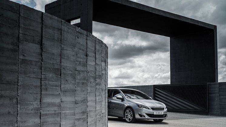 Den eleganta Nya Peugeot 308