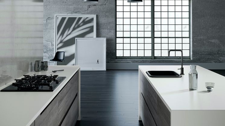 Dekton Moone.jpg