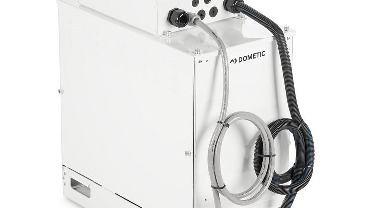 Hi-res image - Dometic - Dometic VARCX60 variable capacity chiller with titanium condenser coils