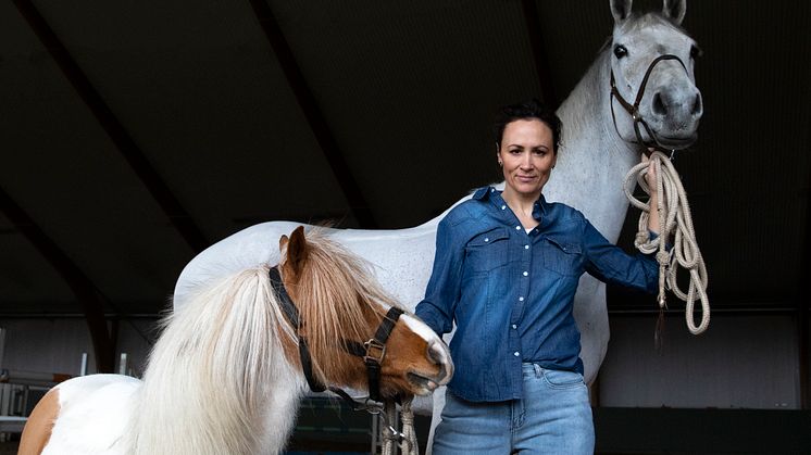 Jönköping Horse Shows Lisen Bratt Fredricson är mycket glad över det nya samarbetet med Cellbes.