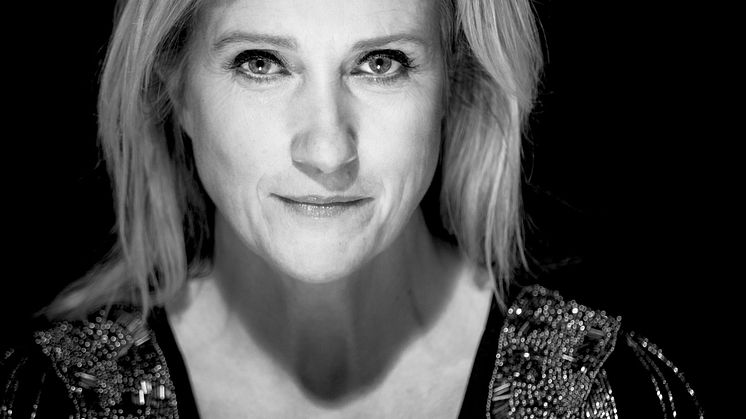 Carolina Sandgren porträtt sv print