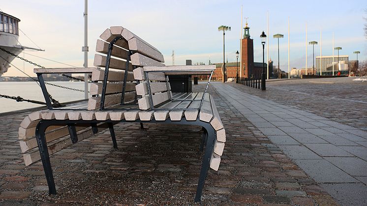 Riddarholmen bänk, design Andersson & Jönsson för Nola. 
