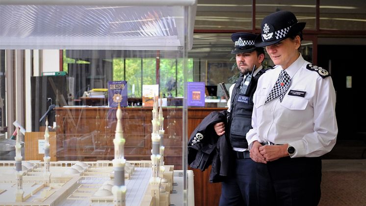 Deputy Commissioner Dame Lynne Owens at a visit to the London Central Mosque 001