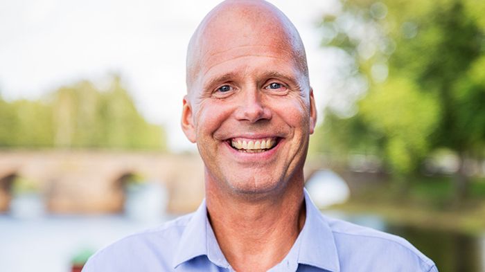 Carl Hallgren jobbar idag som marknadschef på Karlstad Airport.