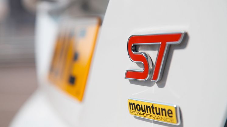 Fordilta Mountune-tehopäivitykset Focus ST:hen ja Fiesta ST:hen 