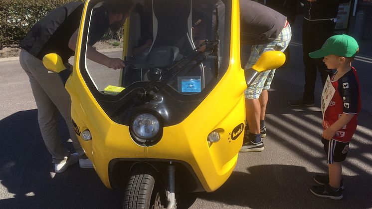 En av mobilitetstjänsterna som testades i projektet var Pendelpoden – en eldriven minitaxi med plats för två passagerare.
