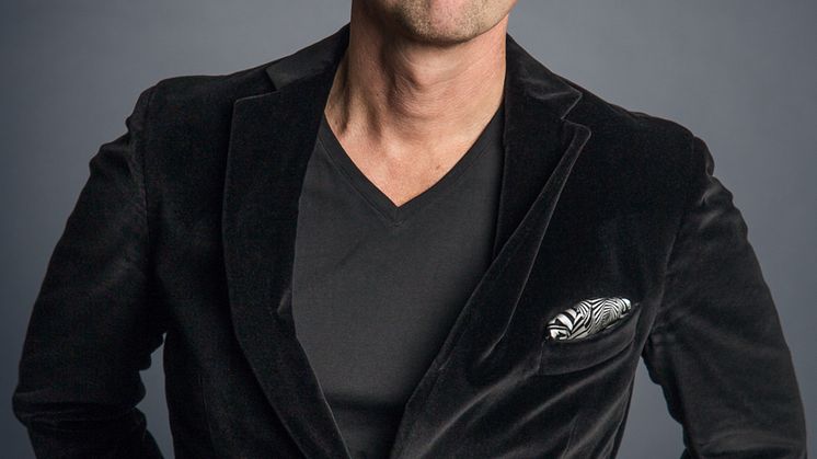 Ari-Kavaj-riabacke_webb_1280px_72dpi-8.jpg