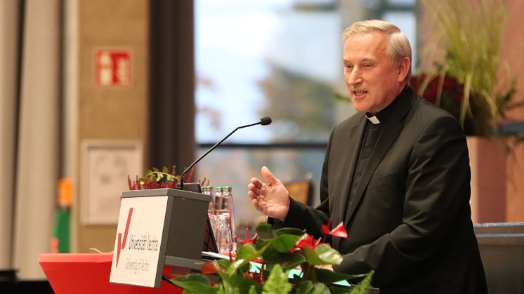Worüber man schweigen muss  Privatdozent Pfarrer Dr. Marc Röbel lehrt jetzt an Uni Vechta 