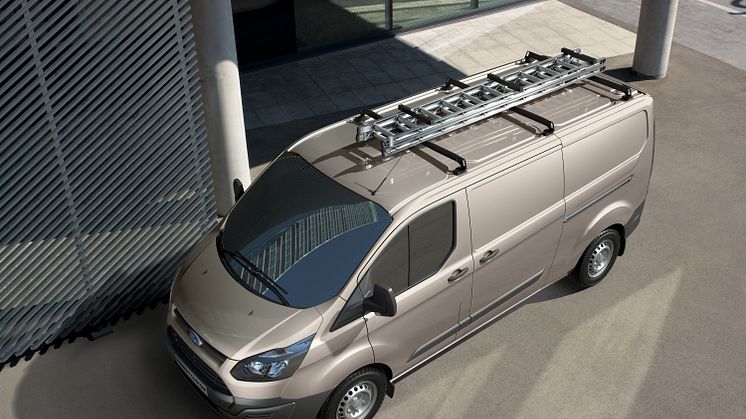 Ford Transit Custom blir første gang vist på den internasjonale nyttekjøretøyutstillingen i Birmingham
