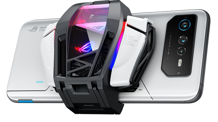 ROG Phone 6 Pro with AeroActive Cooler 6