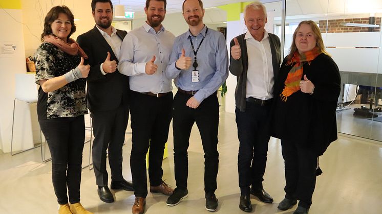 Representanter fra Bergen Kommune og Canon Norge. Fra venstre: Lisbeth Skodvin, Christian Sørensen, Trygve Hide Vågene, Per Arne Hoff, Terje Wenner og Johanna Alme