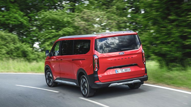Ford Tourneo Custom Active (8).jpg