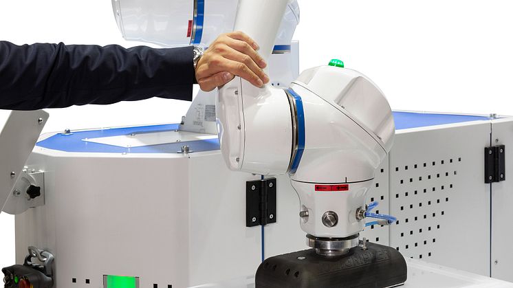 Yaskawa_MOTOMAN-HC30PL_closeup