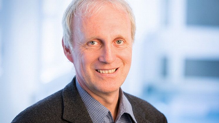 Dr. Thomas Rampp