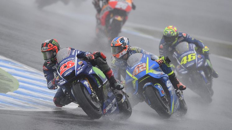 04_2017_MotoGP_Rd15_Japan-バレンティーノ・ロッシ選手とマーベリック・ビニャーレス選手 | ヤマハ発動機