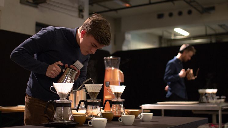 David Sekkelsten Dale fra Fredrikstad under forberedelsene til Brewers Cup. David gikk videre til finalen lørdag 1. mars.