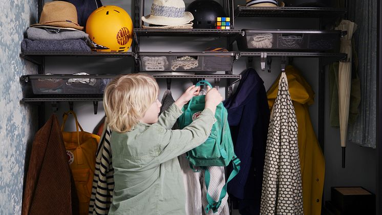 Elfa_Clothing_Interior_Click-in_system_Classic_2021_04_2-high300_jpg.jpg