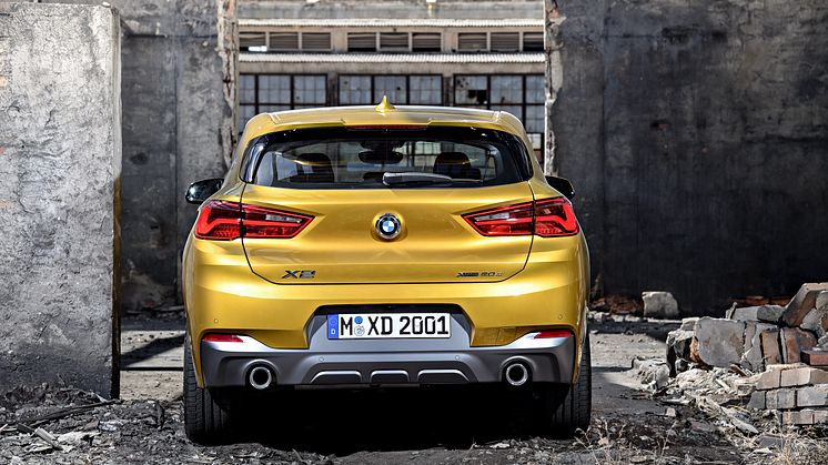 HELT NYA BMW X2