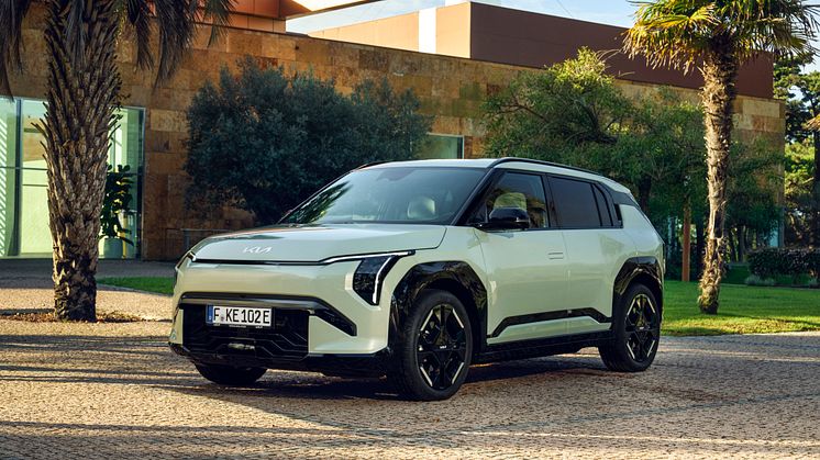 kia-ev3-gtline-aventurine-green-static-hires-002.jpg