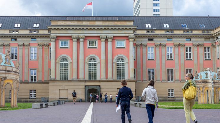 Discover the city with kids