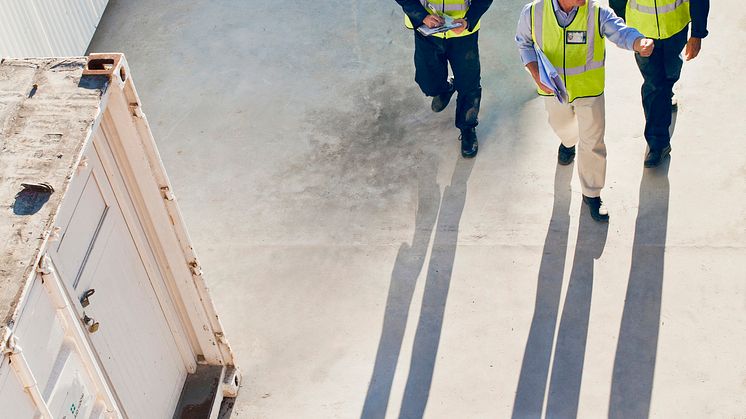 ARE 3 workers on site