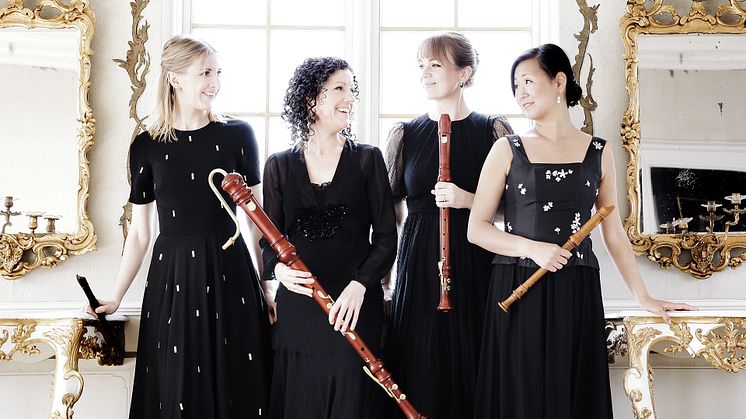 Woodpeckers_Julia-Granberg-BLUNDERBUSS_webb.jpg