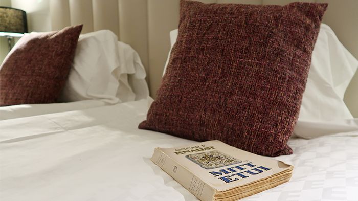 Genom engagemanget i Augustpriset vill Elite Hotels bidra till en positiv utveckling för svensk litteratur och svensk kultur i stort..