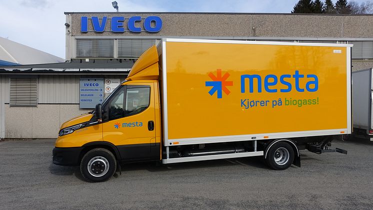 IVECO leverer første biogassbil til Mesta som sikrer en CO2-reduksjon på opp til 95 %. 