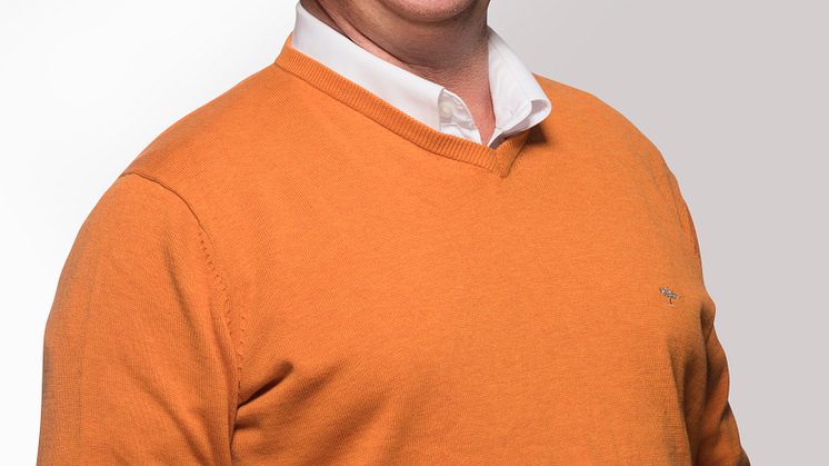 -Vid upphandling ska det vara bra jobb till rätt pris som gäller, inget annat. Därför tycker jag antikorruptionskriteriet är bra, säger Martin Andréasson, Örebro Parkett & Golv. Foto: Barabild