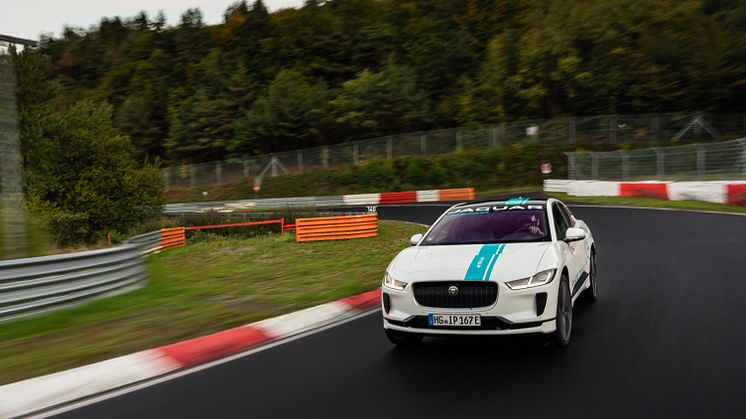 Jag_I-PACE_RACE_eTAXI_Nurburing_06