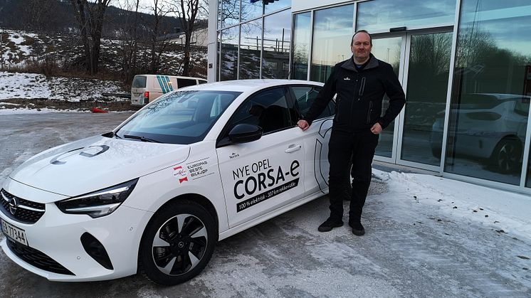 Kurt Ivar Urlandå, Salgsansvarlig Opel, Kia og Peugeot.