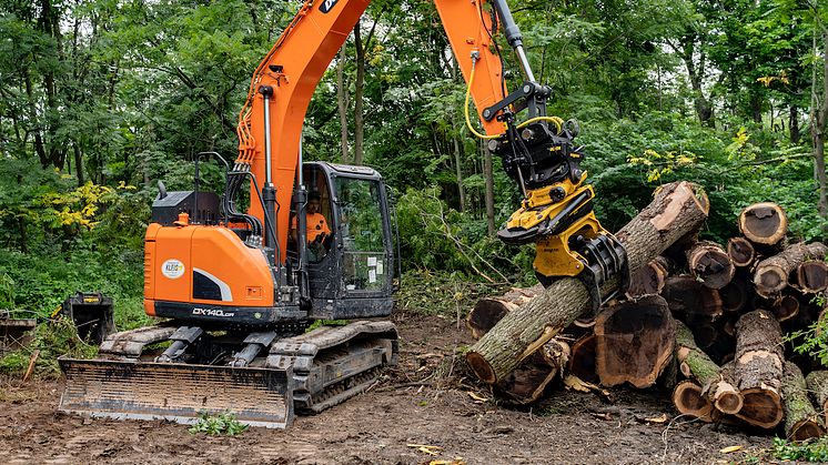 Doosan DX140