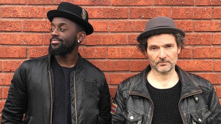 Konsertmästaren Semmy Stahlhammer och streetdansaren Maele Sabuni möts i en familjeföreställning på Kungsbacka Teater 29 september.