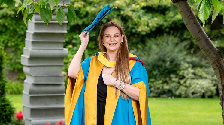 Cally Taylor Author Hon Grad-13.jpg