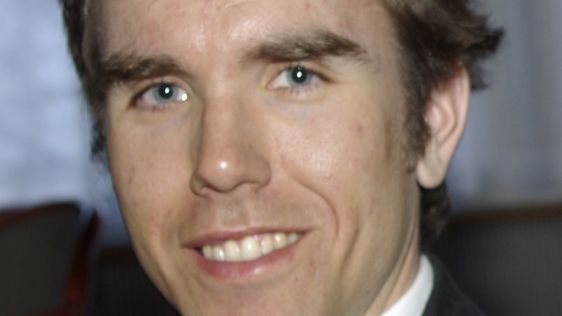 Nya rön om solitära plasmavågor och förstärkta radarspektra