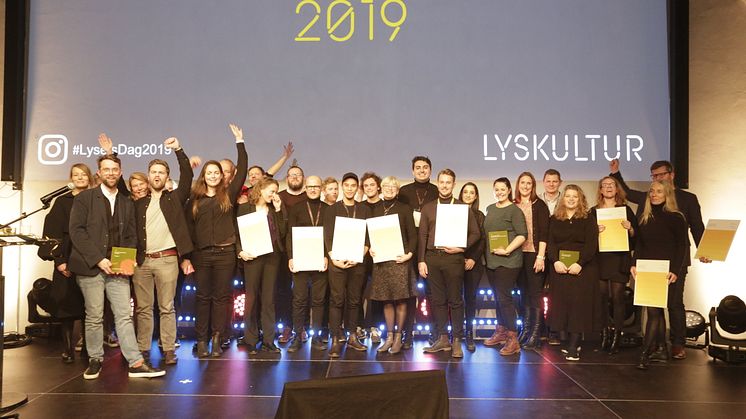 Norsk Lyspris 2019 ble i kveld delt ut foran et fullsatt DOGA i Oslo. Bak prisen står den den ideelle organisasjonen Lyskultur. 