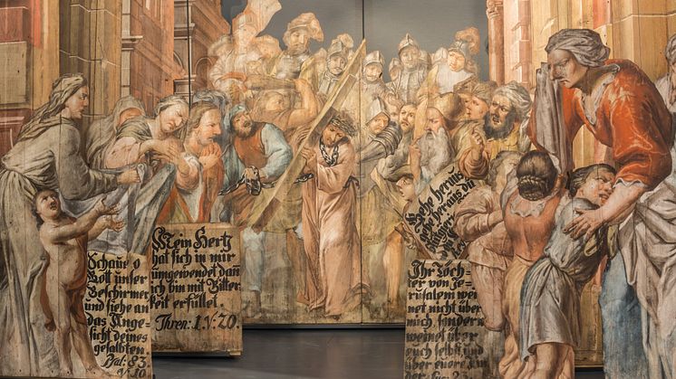 Die Passionsgeschichte als Bühnenbild schlummerte 150 Jahre verborgen auf dem Dachboden der Barockkirche von Neuzelle. Foto: Bernd Geller. 