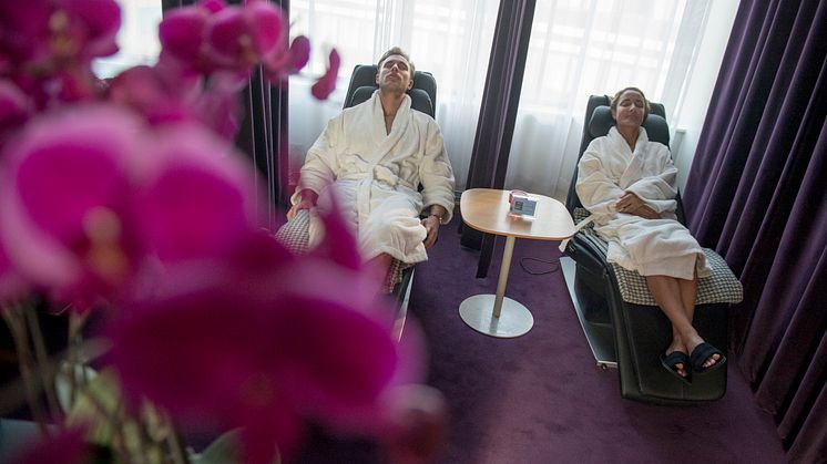 Clarion Hotel Sign - Selma City Spa - Relax