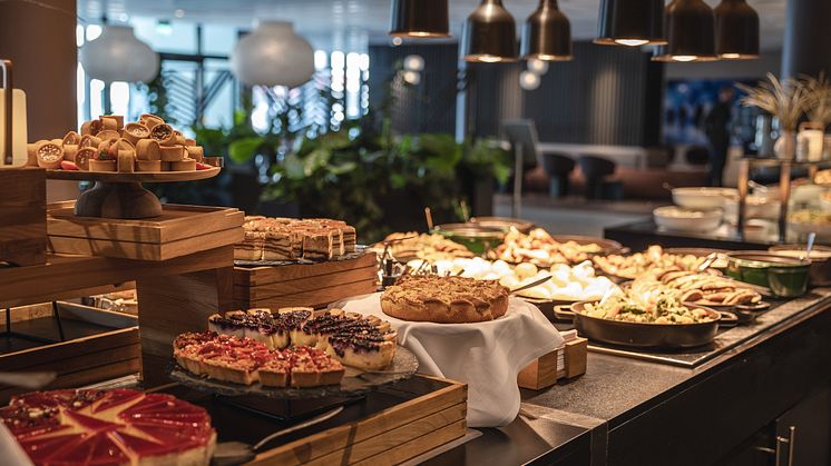 desserts-lunch-restaurant-conference-buffet-quality-airport-hotel-værnes
