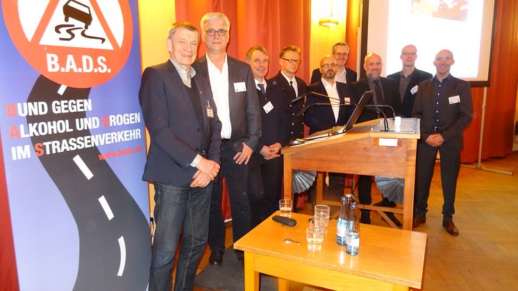 Referenten und Organisatoren des Symposiums „Alkohol, Drogen, Verkehrseignung - Schifffahrt“ am 14. Februar 2018  in Hamburg