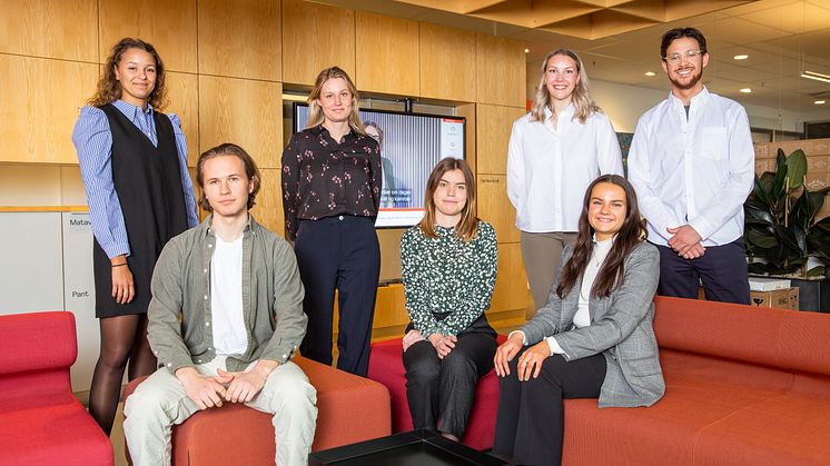 Posten och Bring koncerntraineer 2022(f.v.): Nadia Sanderhoff Jensen, Emil Jansson, Anna Estefors, Anna Wilhelmsson, Signe Ellevold Nytrøen, Sabina Langås, och Maximilian Mangelus.