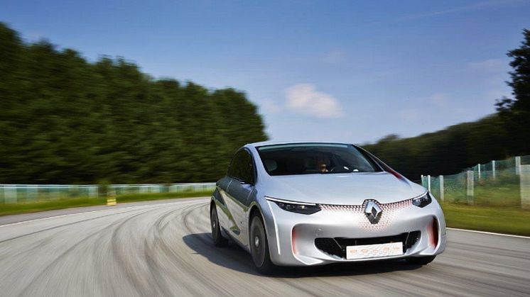 RENAULTS SENASTE KONCEPTBIL EOLAB MED ULTRALÅG BRÄNSLEFÖRBRUKNING: 0,1 LITER/MIL 