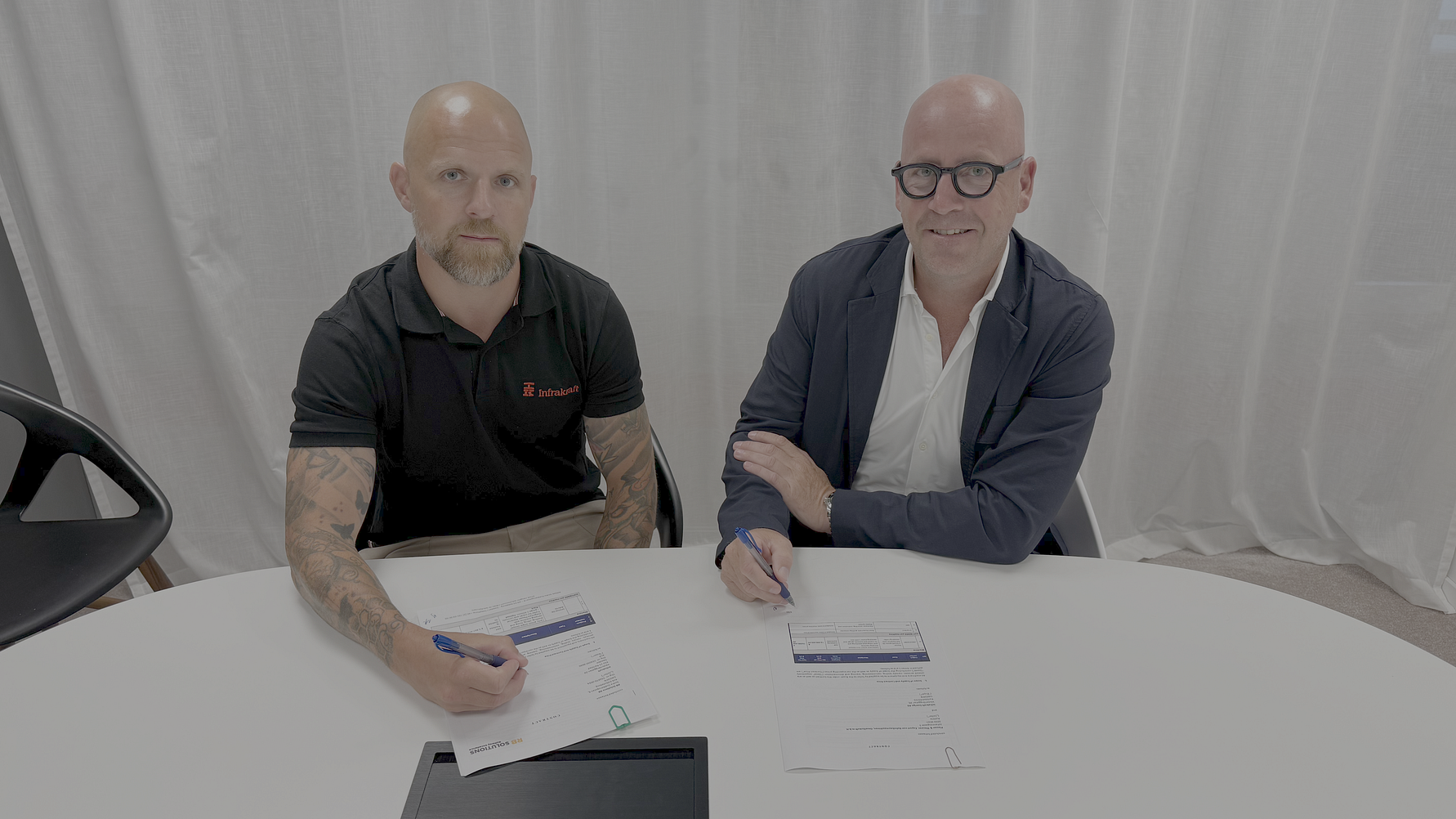 Michael Belsing, maskinchef på Infrakraft, och Marthin Lundström, ägare RB solutions som agerat mellanhand i affären.