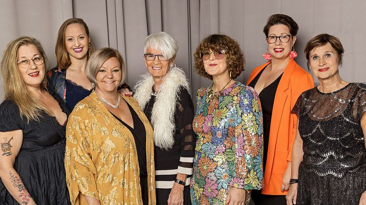 Stellagalans styrelse tackar för året som gått. På bilden Anette Rosvall, Ida Ström, Maja Berthas, Ella Nilsson, AnnaAntonia Schauermann, Karoline Nordefors och Anita Lindström. Foto: Susanne Kronholm 