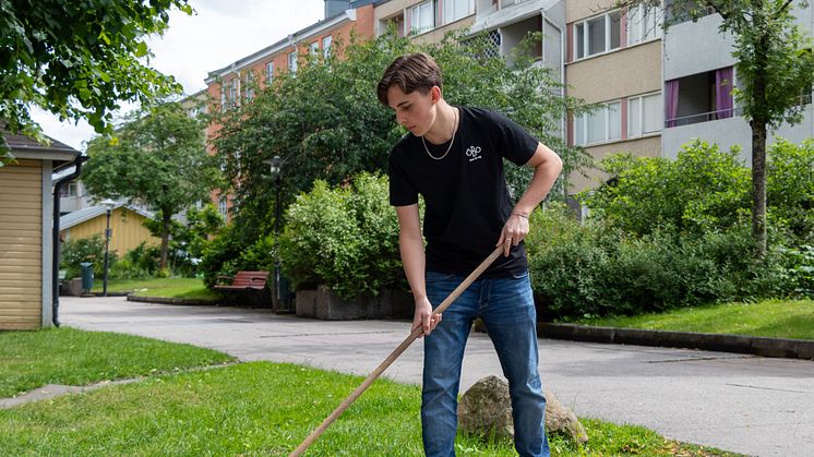 Ungdomar gör skillnad när ÖBOs feriepraktik växer