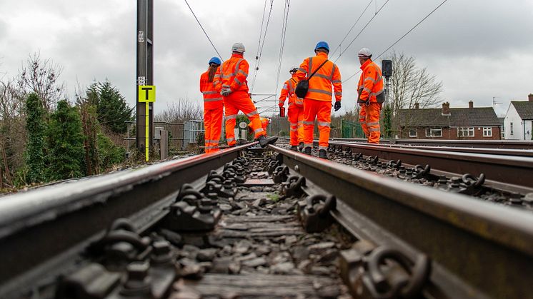 Engineers working on track between Welwyn and Hitchin as part of the ECDP [Video below]