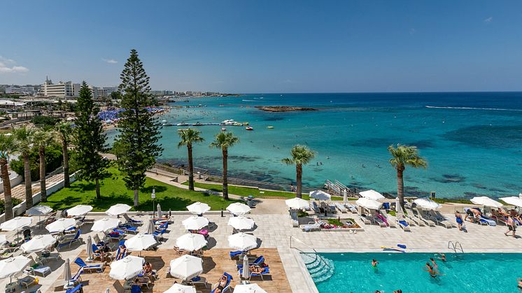 Cypern är mest bokat bland svenskarna denna sommar, enligt TUI. I bild: Fig Tree Bay på Cypern.